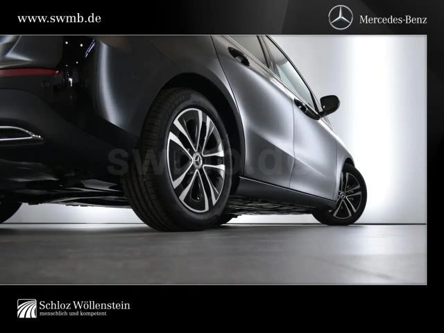 Mercedes-Benz B 180 Progressive