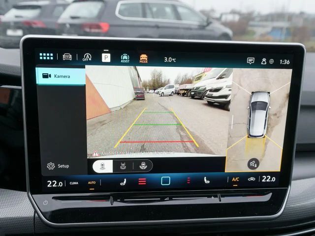 Volkswagen Golf 1.5 eTSI DSG