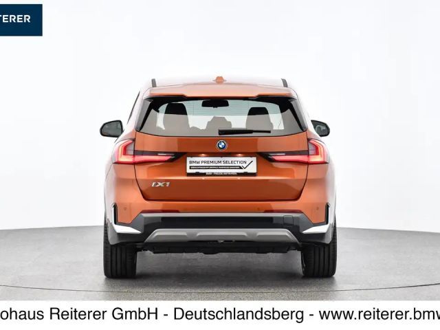 BMW iX1 xDrive30