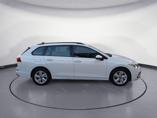 Volkswagen Golf Life Variant