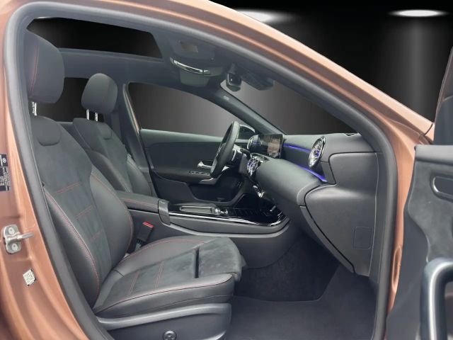 Mercedes-Benz A 250 4MATIC AMG Line