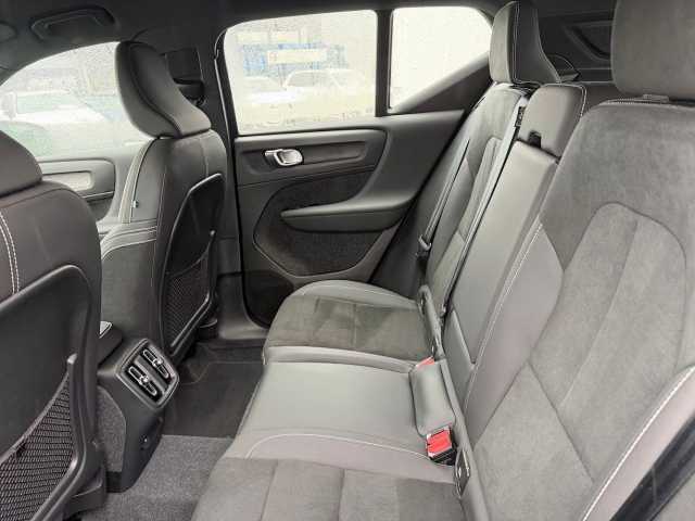 Volvo XC40 Dark Plus