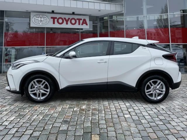 Toyota C-HR Flow