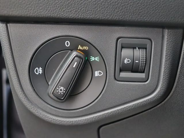 Volkswagen Taigo Goal 1.0 l TSI PDC+NAVI+LED+AHZ