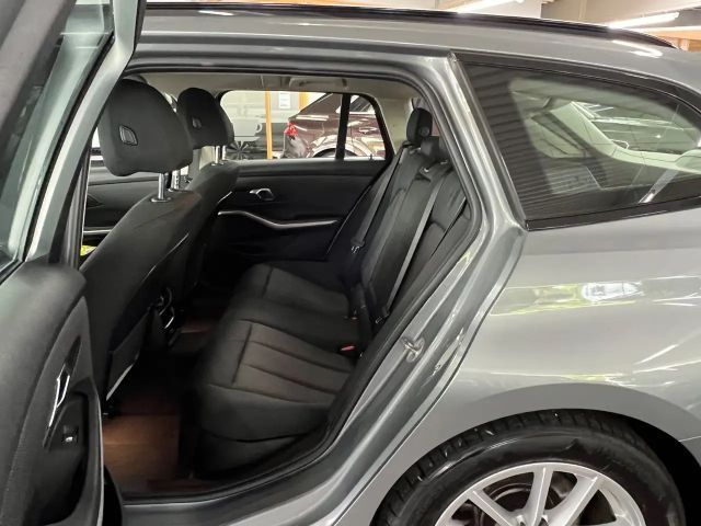 BMW 318 318d Touring