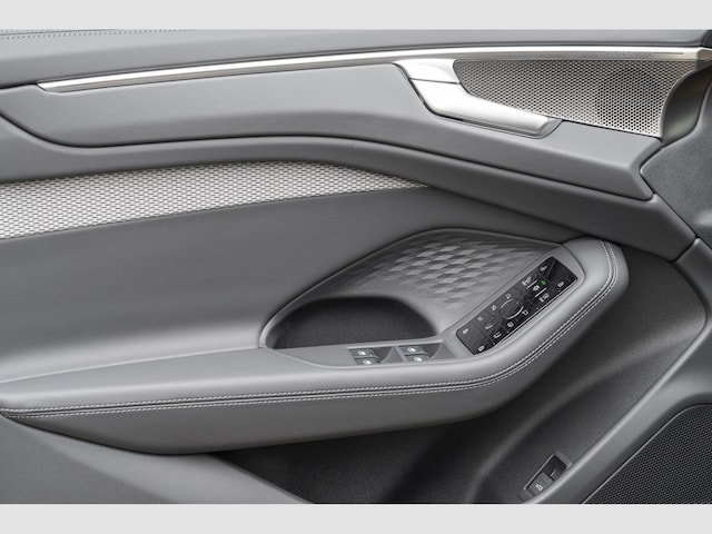 Audi A6 Avant Quattro S-Tronic