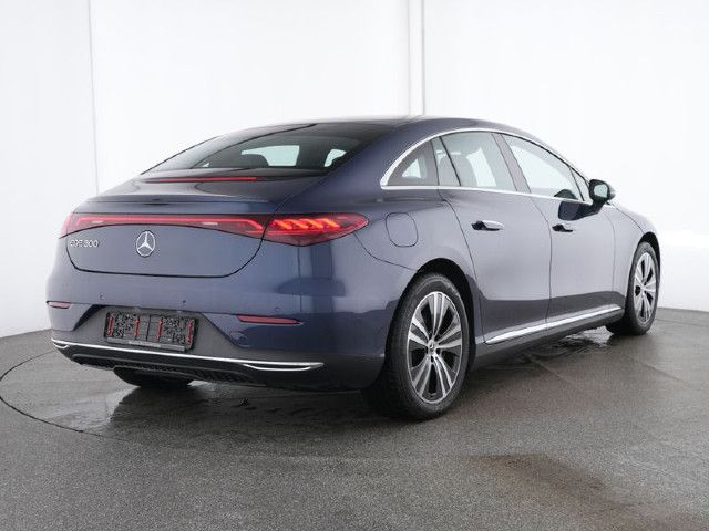 Mercedes-Benz EQE 300 Sedan