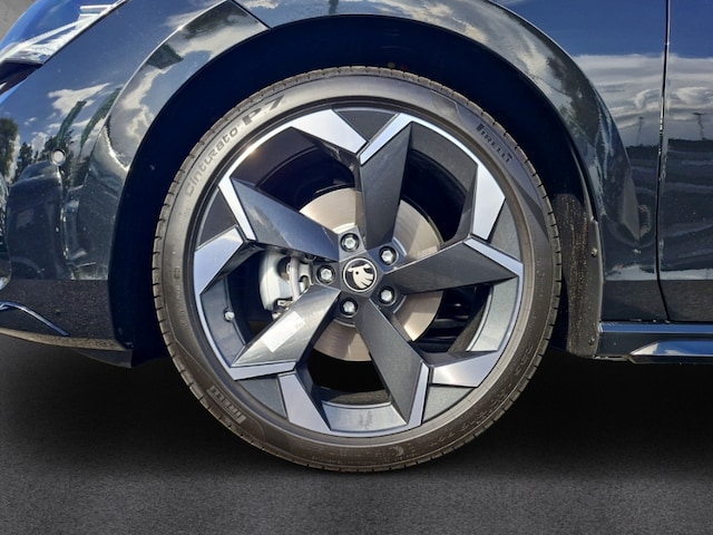 Skoda Superb 2.0 TDI Combi Sportline