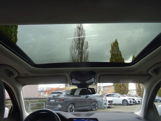 BMW 320 320i Sedan Sport Line