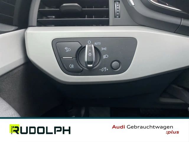 Audi A4 40 TFSI Avant S-Tronic