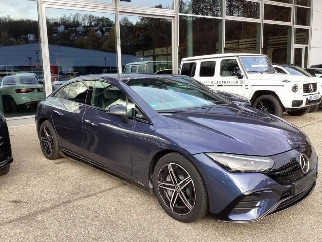 Mercedes-Benz EQE 300 AMG Line Sedan