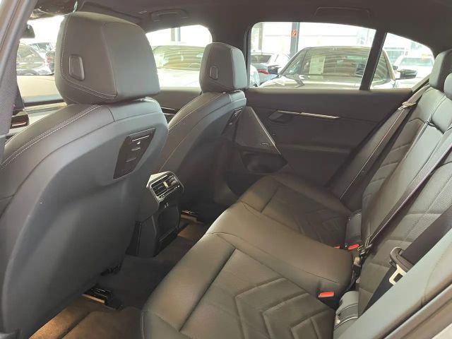 BMW 520 520d M-Sport Sedan