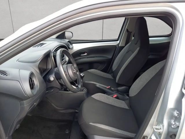 Toyota Aygo X Hatchback Play X-play