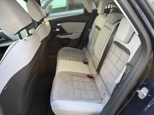 Citroën C4 Hybrid Max