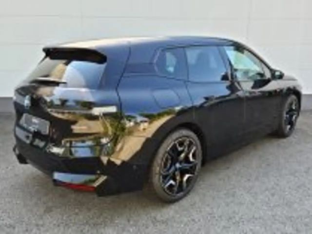 BMW iX xDrive50