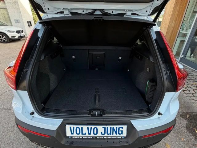Volvo XC40 Dark Plus