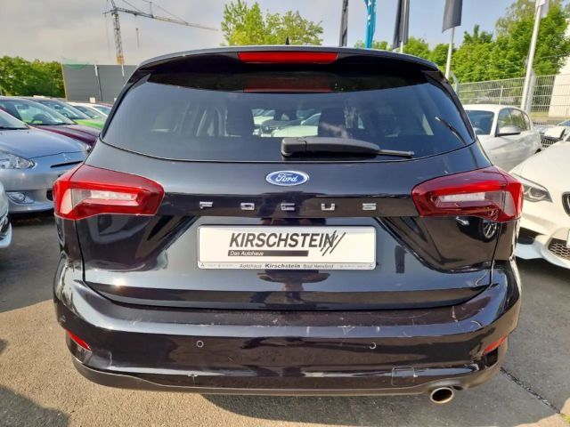 Ford Focus Cool & Connect EcoBoost Wagon