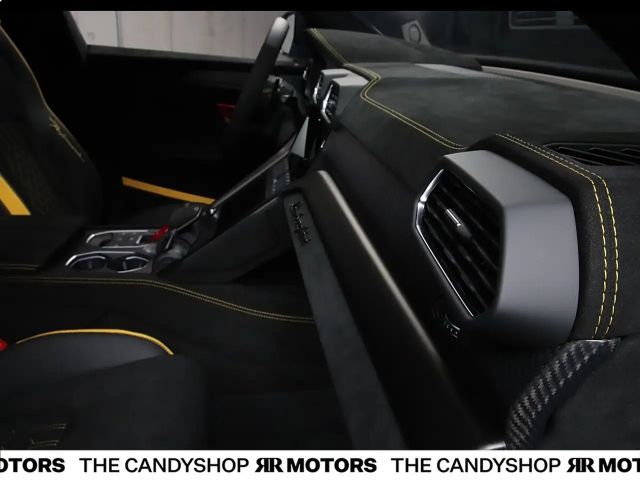 Lamborghini Urus Performante