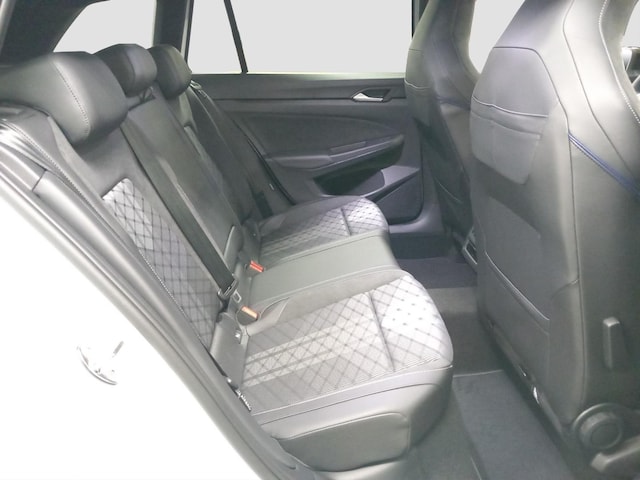 Volkswagen Golf 1.5 eTSI Variant