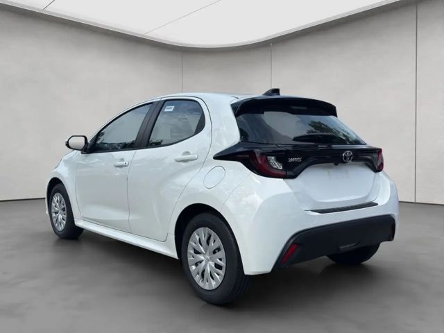 Toyota Yaris Business Hybride VVT-i
