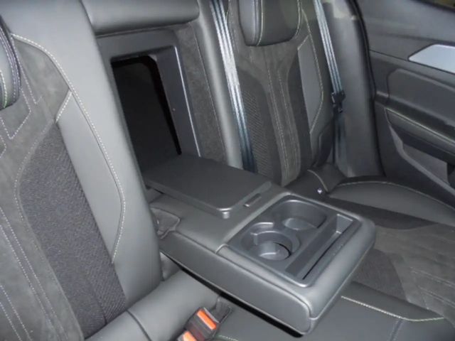 Peugeot 408 GT-Line Hybrid