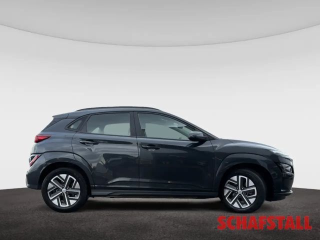 Hyundai Kona Select