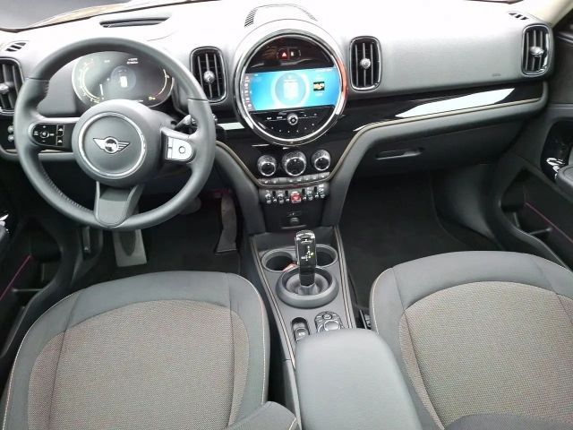 MINI Cooper Countryman Cooper Essential Trim Panorama ACC Kl
