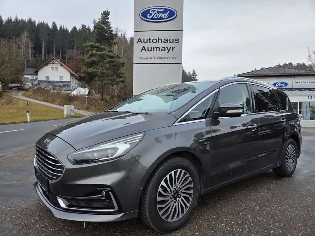 Ford S-Max Titanium