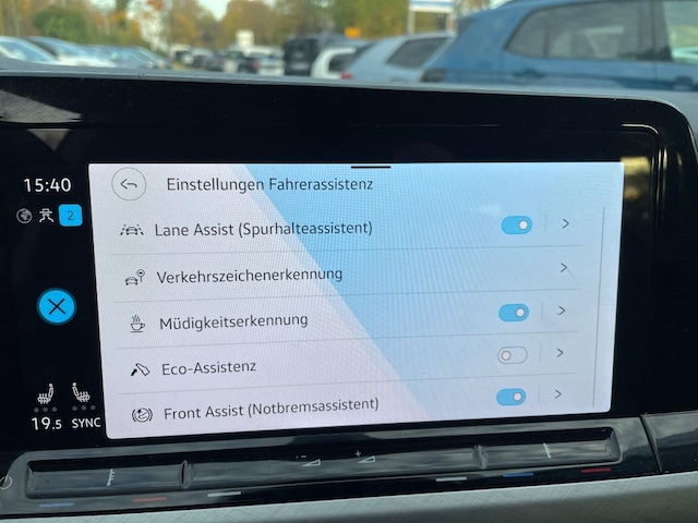 Volkswagen Golf Life