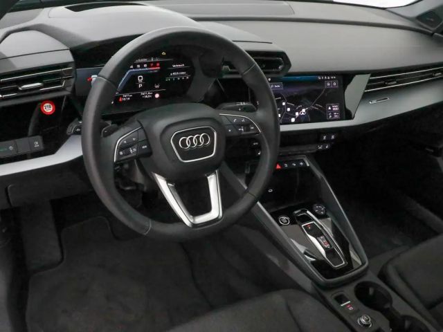 Audi A3 30 TFSI S-Tronic Sedan