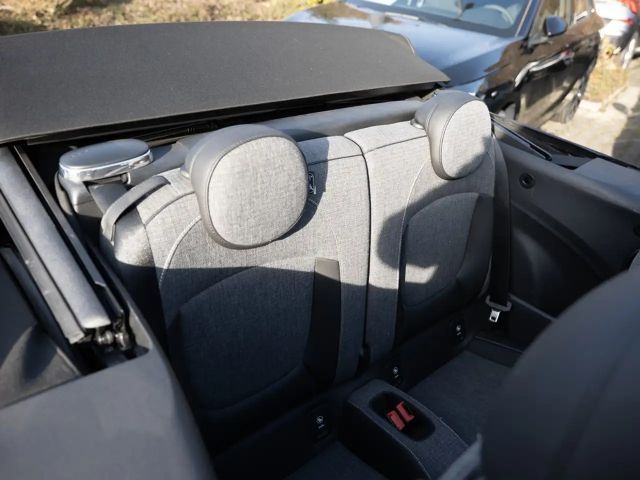 MINI One Classic Trim LED SHZ PDC KEYLESS KLIMA