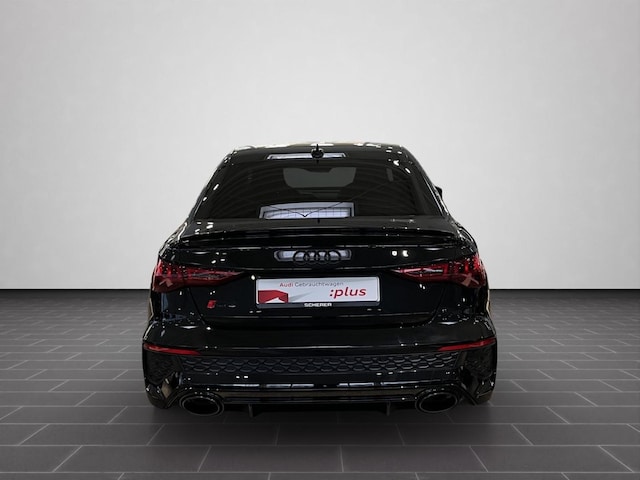 Audi RS3 Quattro S-Tronic Sedan