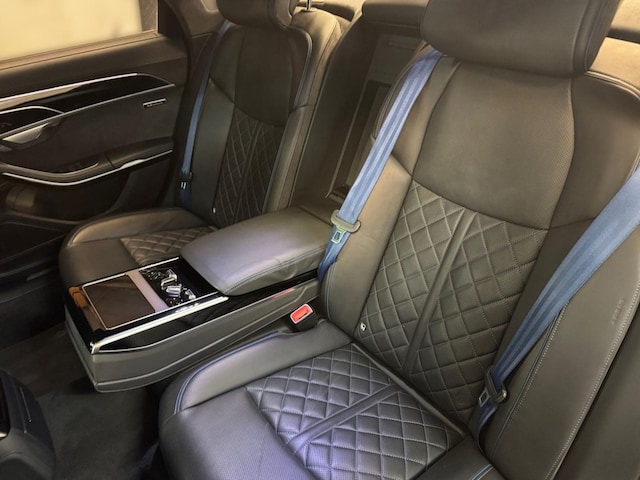 Audi A8 60 TFSI Hybride Quattro