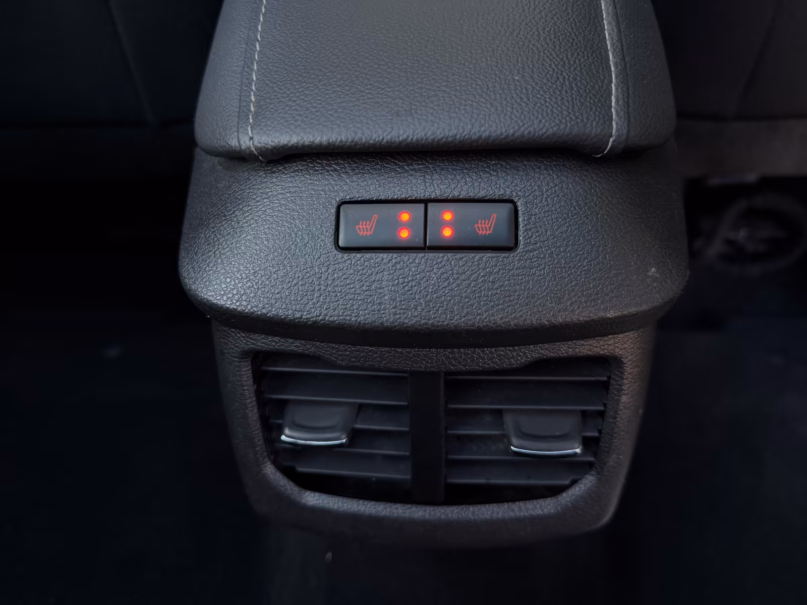 Ford Mondeo 2.0 Aut. LED+PANO+KAMERA+SHZ+NAVI+CARPLAY