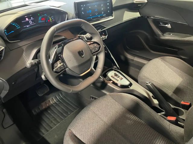 Peugeot 2008 1.2 145 S tyle LED+SHZ+KlimaA+PDC+Facelift