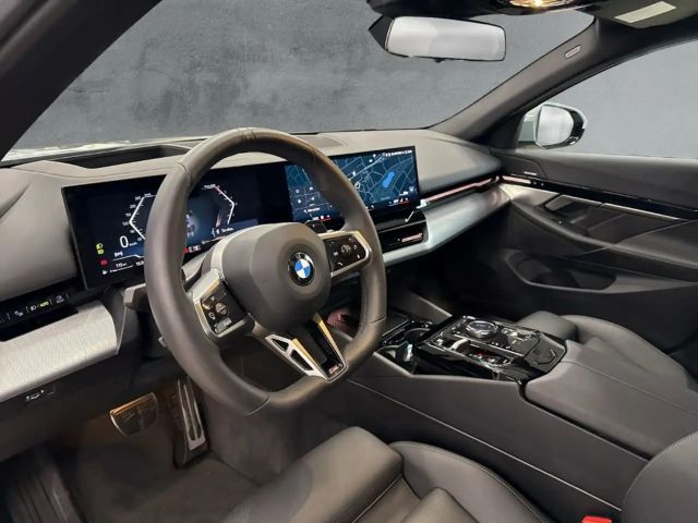 BMW 520 520d M-Sport Touring xDrive