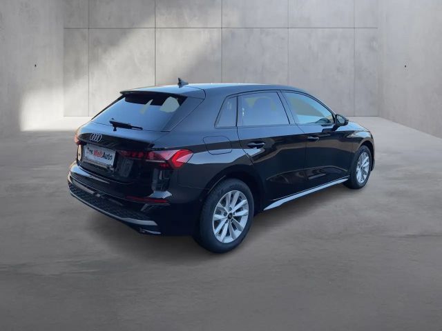 Audi A3 30 TFSI Sedan