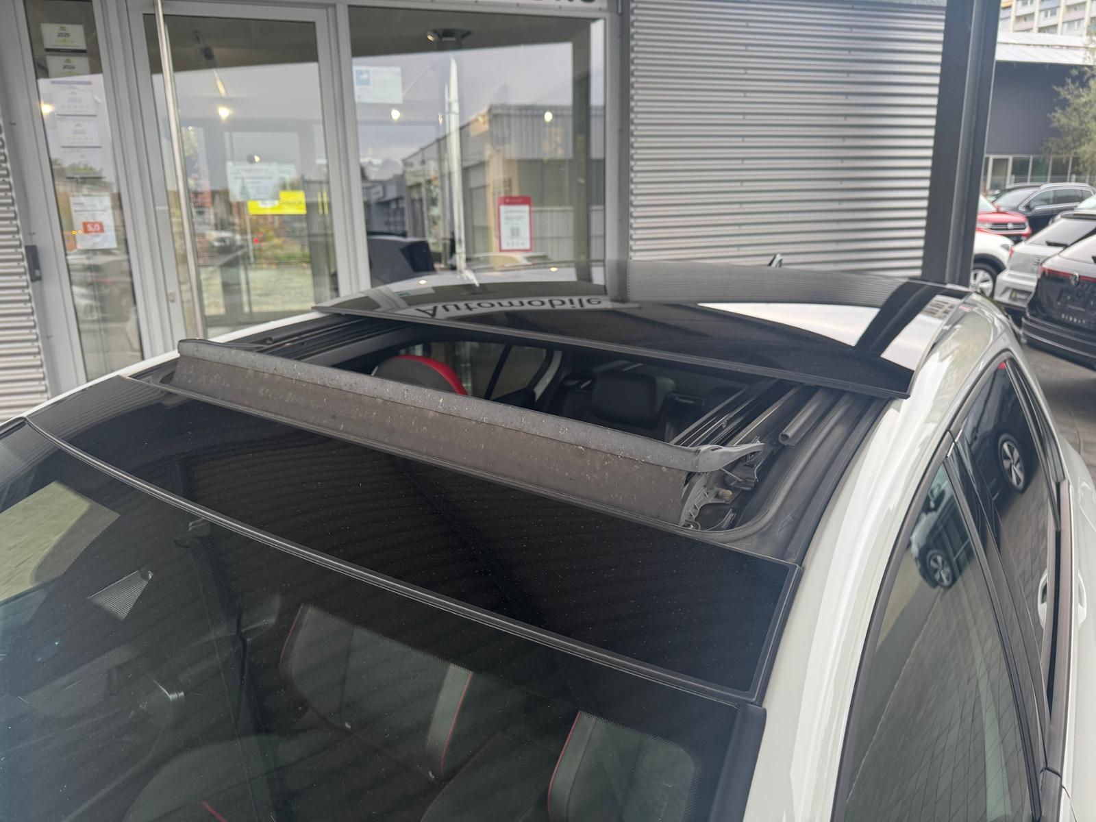 Volkswagen Golf 2.0 TSI DSG GTI Golf VIII