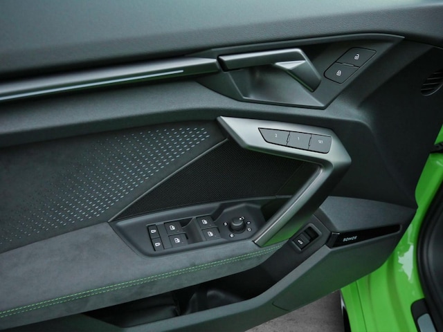 Audi RS3 Quattro S-Tronic Sedan