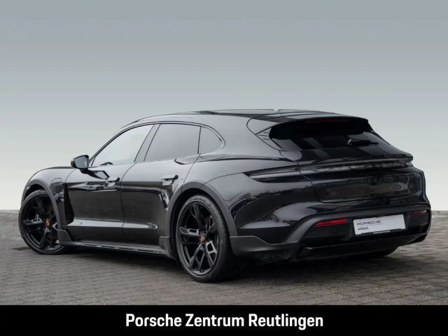 Porsche Taycan 4 Cross Turismo