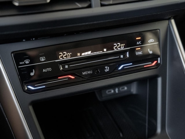 Volkswagen Polo 1.0 l TSI ACC FLA LM KlimaA SHZ PDC