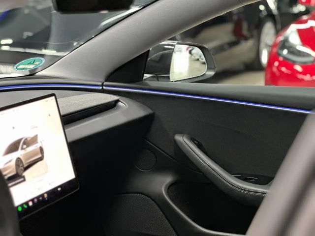 Tesla Model 3 AWD Long Range