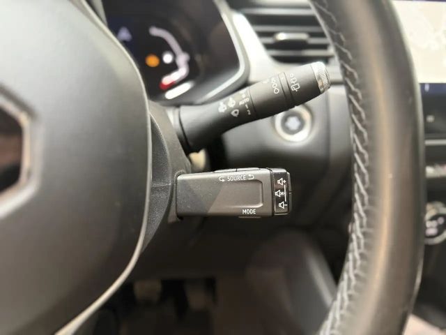 Renault Captur Intens TCe 140