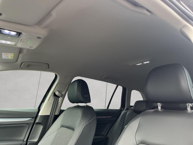 Volkswagen Golf 1.5 eTSI DSG Plus Variant