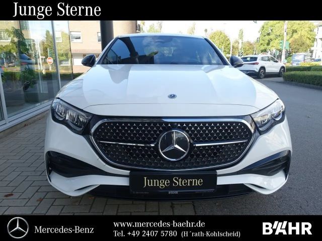 Mercedes-Benz E 200 AMG Line Sedan