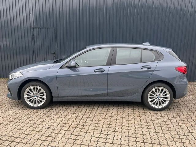 BMW 116 116i 5-deurs Sedan