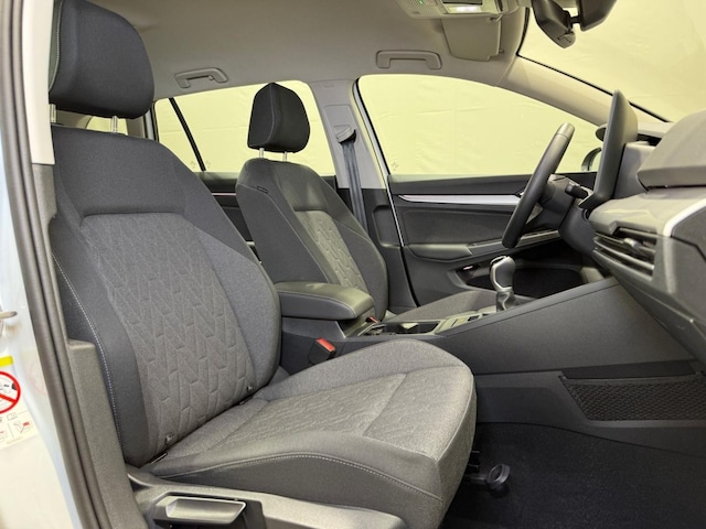 Volkswagen Golf 1.5 TSI Life Variant