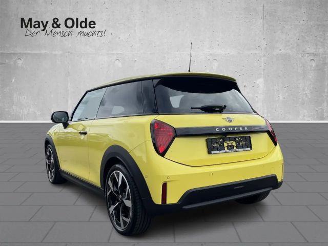 MINI Cooper S Aut. Classic Trim LED Navi HuD H/K Pano