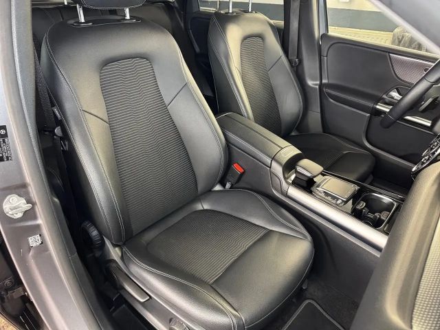 Mercedes-Benz B 200 B 200 d CDI Progressive