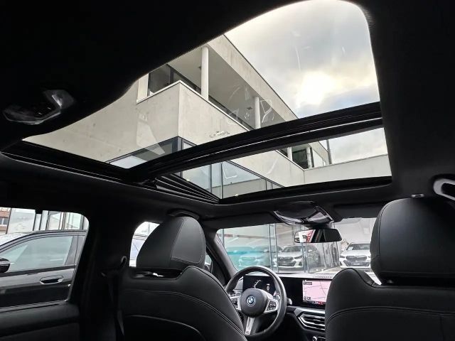 BMW 330 330e M-Sport Touring